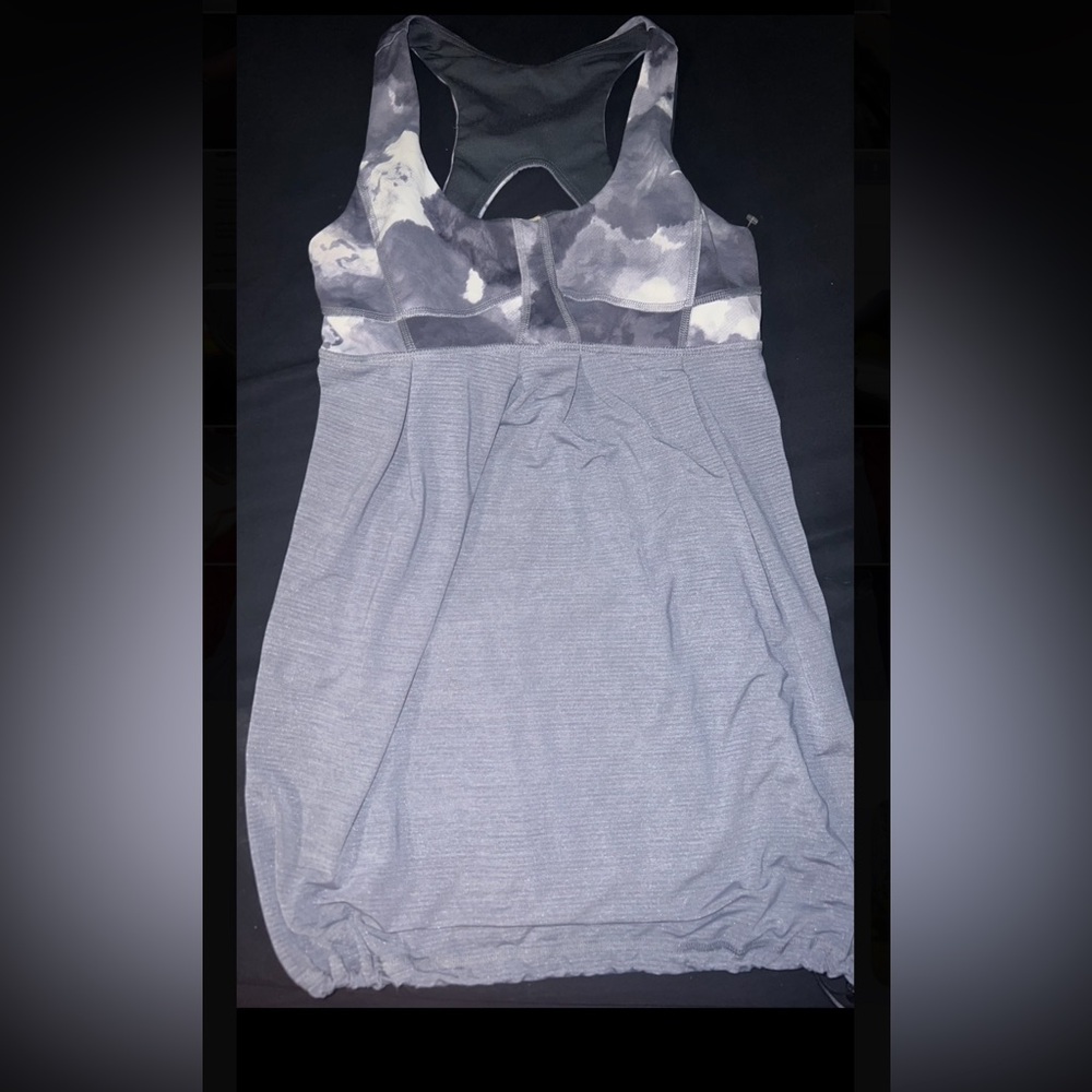 Lululemon - Picture 2 of 2